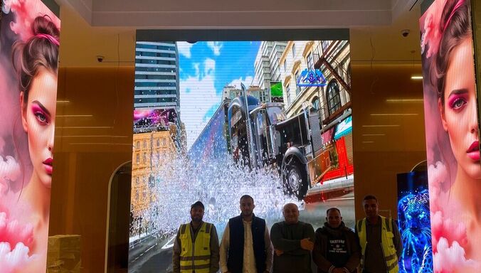 T & TMAX 系列户内固装显示解决方案 | SNB沙特国家银行 